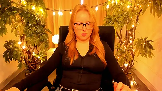 JudithWilson online show from November 10, 10:32 am