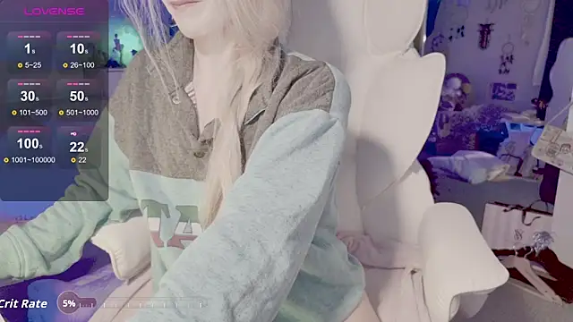 Snapshot of Talulaa chatting on October 17, 6:22 pm Talulaa online show from October 17, 6:22 pm