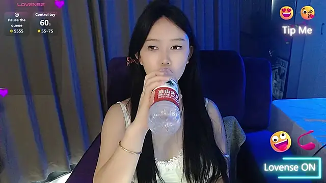 Snapshot of Eoov chatting on October 24, 1:34 am Eoov online show from October 24, 1:34 am