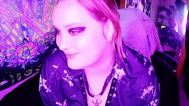 Princessblazed444 online show from May 16, 6:51 pm