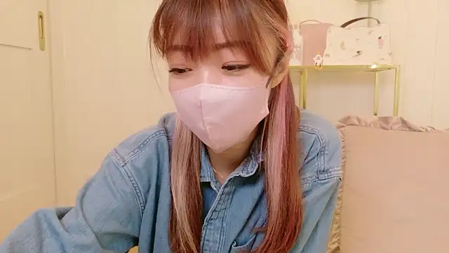 Snapshot of SUZU_1201 chatting on October 11, 1:43 am SUZU 1201 online show from October 11, 1:43 am