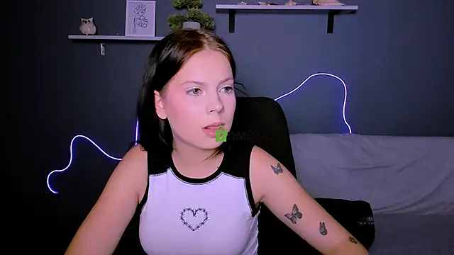 Snapshot of renata_sweety chatting on September 22, 1:31 pm renata sweety online show from September 22, 1:31 pm