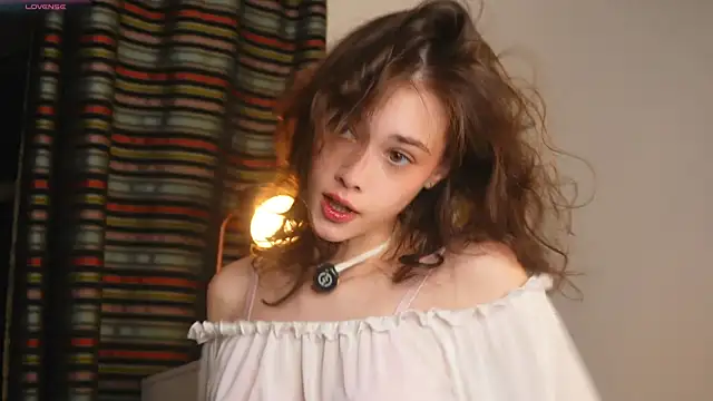 ttragedienne online show from November 17, 1:23 pm