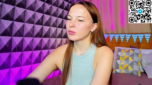 Maria Solis online show from October 7, 12:37 am