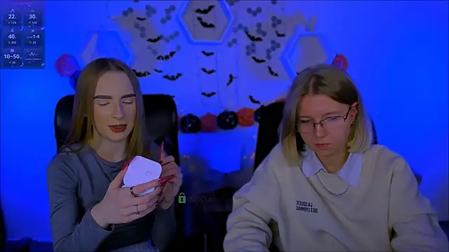 gloria bubble online show from November 3, 8:13 pm