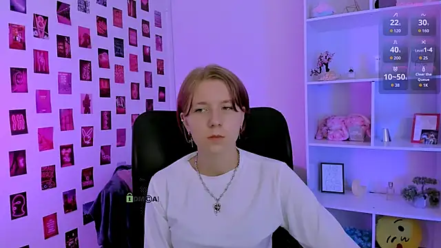 gloria bubble online show from July 25, 2:18 am