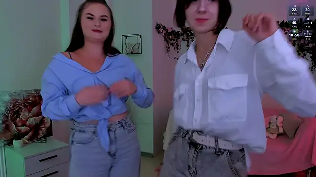 gloria bubble online show from July 28, 2:13 pm