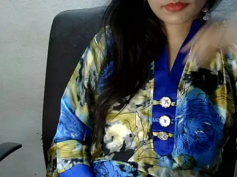 Neha Sharma1 online show from October 6, 2:45 pm