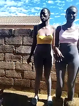 Melanin2002 online show from April 21, 9:27 am