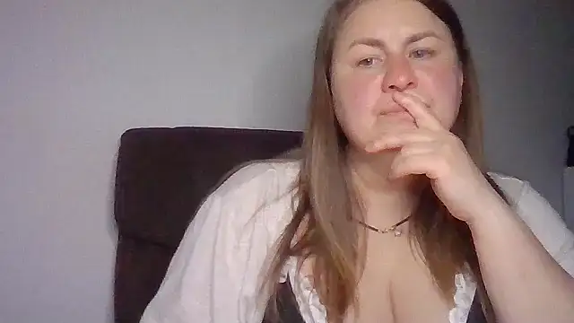 Snapshot of MartaXLove chatting on October 1, 9:53 pm MartaXLove online show from October 1, 9:53 pm