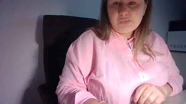 Snapshot of MartaXLove chatting on September 17, 7:45 pm MartaXLove online show from September 17, 7:45 pm