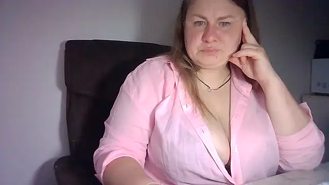 Snapshot of MartaXLove chatting on September 22, 8:40 pm MartaXLove online show from September 22, 8:40 pm