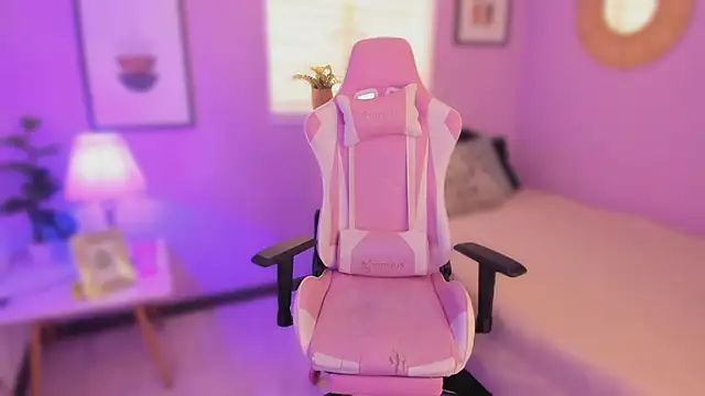 Ema wett online show from September 22, 7:45 pm