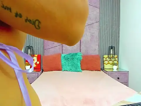 Snapshot of PamelaRamirez chatting on September 25, 12:59 pm PamelaRamirez online show from September 25, 12:59 pm