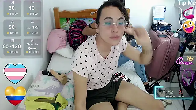 missblu online show from July 22, 4:35 am