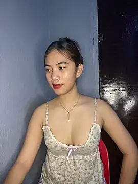 Shy SexyLady online show from April 28, 2:21 pm