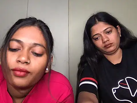 HoleyCoupon online show from January 8, 1:37 pm