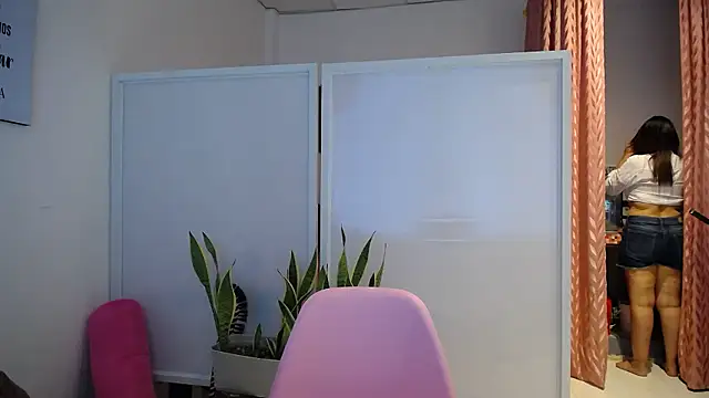 Manuela lara  online show from January 6, 2:21 pm