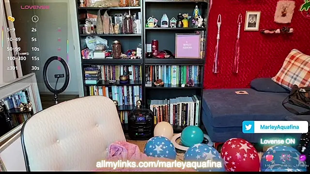 Snapshot of MarleyAquafina chatting on October 9, 2:32 pm MarleyAquafina online show from October 9, 2:32 pm