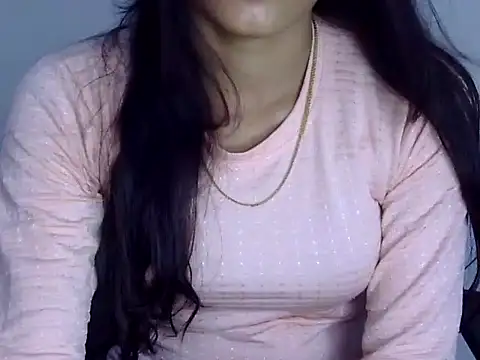 Hott Noor online show from October 21, 8:51 am