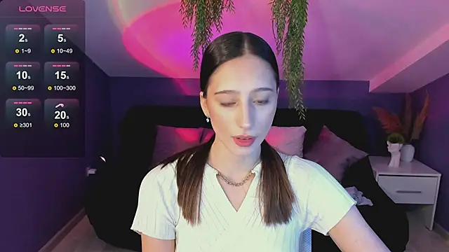 Snapshot of RioEstrella chatting on September 18, 2:37 pm RioEstrella online show from September 18, 2:37 pm