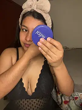  Chloe Smith online show from July 30, 3:07 am