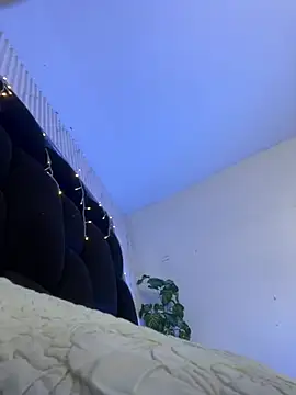 AlliceCopper online show from April 8, 3:36 pm