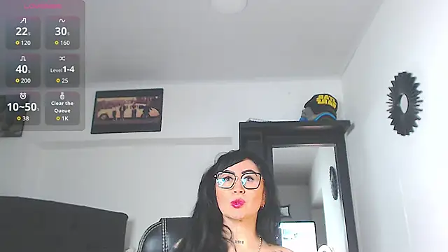 Vicky hotmilf online show from April 21, 10:33 am