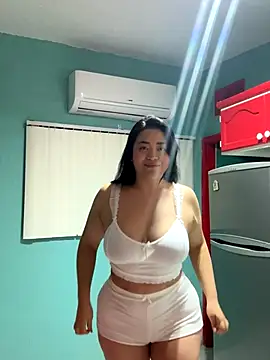 Snapshot of MyHoneyFrida chatting on September 15, 3:48 am MyHoneyFrida online show from September 15, 3:48 am
