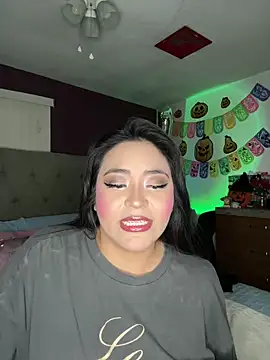 Snapshot of MyHoneyFrida chatting on October 8, 2:49 am MyHoneyFrida online show from October 8, 2:49 am