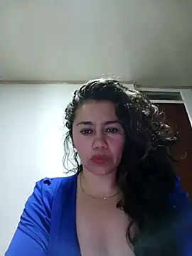 Snapshot of sexy-latina1 chatting on October 8, 5:23 am sexy-latina1 online show from October 8, 5:23 am