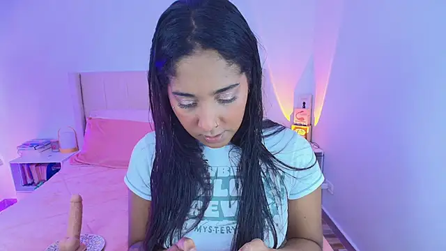 Snapshot of Megan_ale chatting on October 15, 8:00 pm Megan ale online show from October 15, 8:00 pm