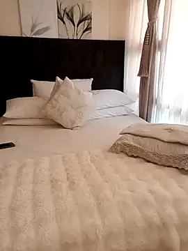 Creamy Chocolatex online show from October 21, 7:34 am