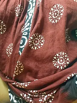 Snapshot of desi_boudi87 chatting on September 17, 8:40 pm desi boudi87 online show from September 17, 8:40 pm