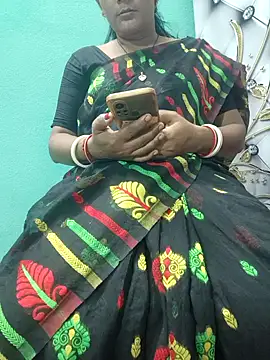 Snapshot of desi_boudi87 chatting on September 25, 11:20 am desi boudi87 online show from September 25, 11:20 am