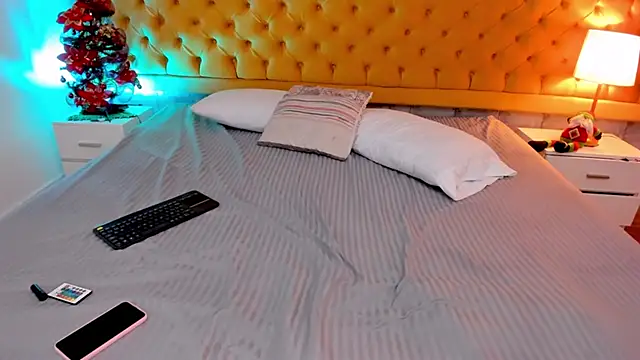 LiilithNova online show from December 21, 4:39 am