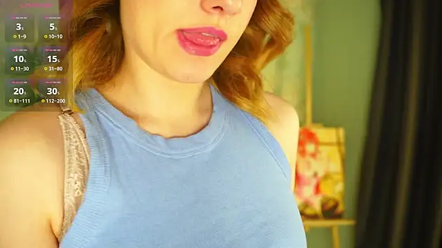 HollieCollelo online show from March 26, 3:08 am