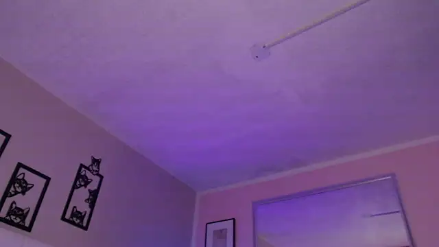 Snapshot of naty_luvinn chatting on September 30, 12:33 pm naty luvinn online show from September 30, 12:33 pm