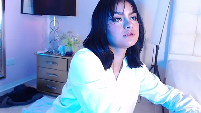 Snapshot of naty_luvinn chatting on September 26, 3:31 pm naty luvinn online show from September 26, 3:31 pm