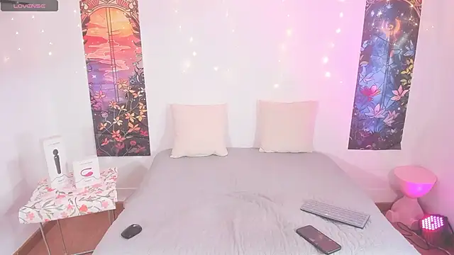 Elisabeth swan online show from January 19, 12:01 pm