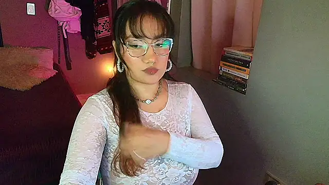 sophiejuicy  online show from January 16, 12:39 am