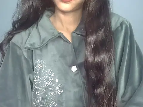 Saniya9B online show from December 3, 5:37 pm