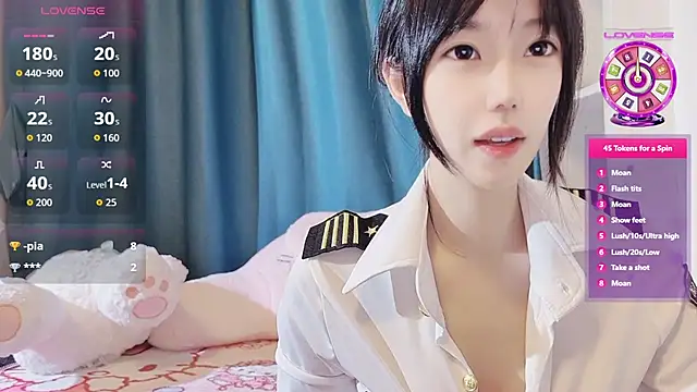 TuTu0066 online show from June 6, 1:28 pm