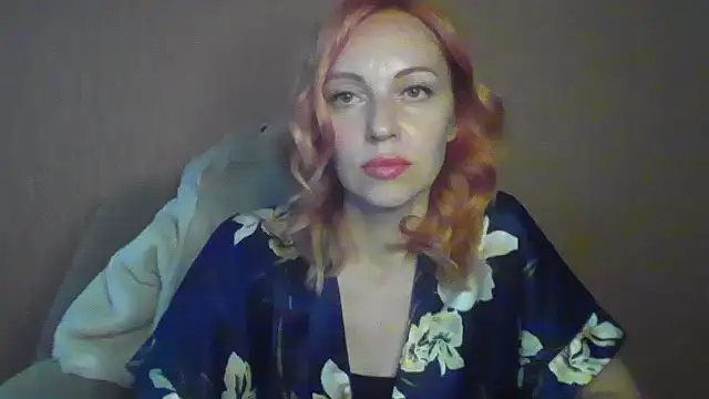 Snapshot of MashaSwan9977 chatting on September 17, 2:04 pm MashaSwan9977 online show from September 17, 2:04 pm