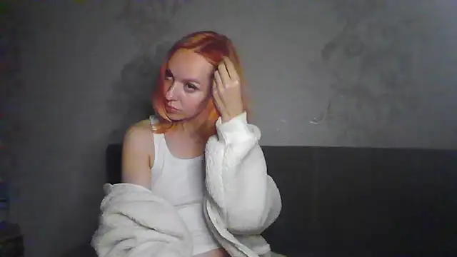 Snapshot of MashaSwan9977 chatting on October 3, 4:01 pm MashaSwan9977 online show from October 3, 4:01 pm