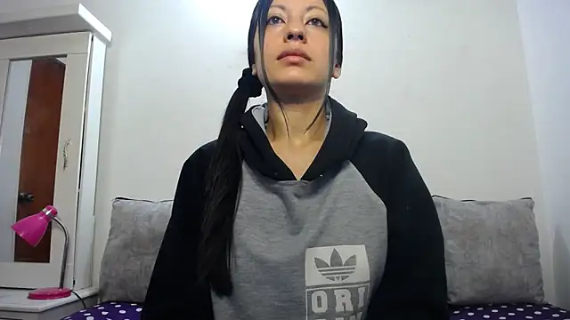 Taylormegan online show from November 3, 2:21 pm