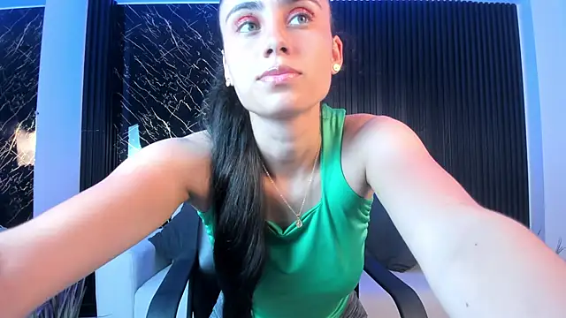 sofiapalacioss online show from November 18, 7:37 pm