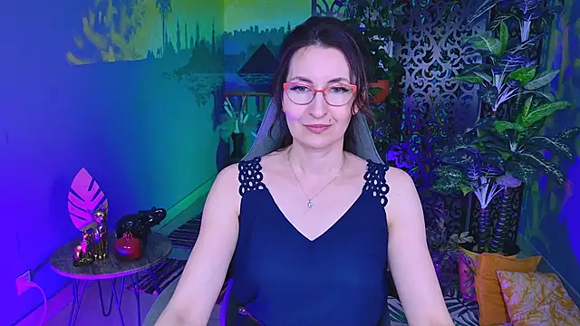 UnaTerra online show from November 30, 5:22 am