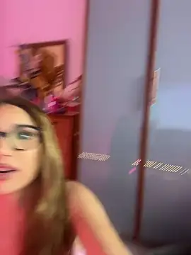 ItalianGirl online show from February 23, 9:47 pm