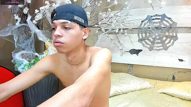 Mycandyfor You online show from October 25, 7:21 pm